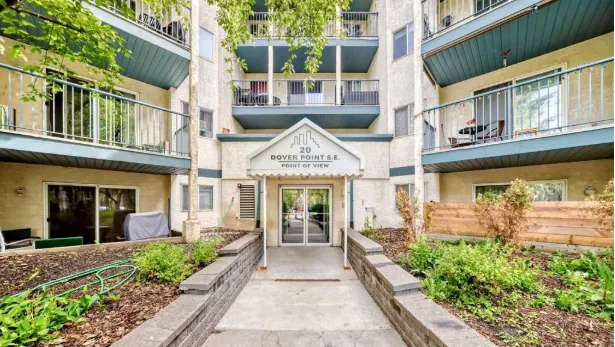 Dover Pointe apartment building